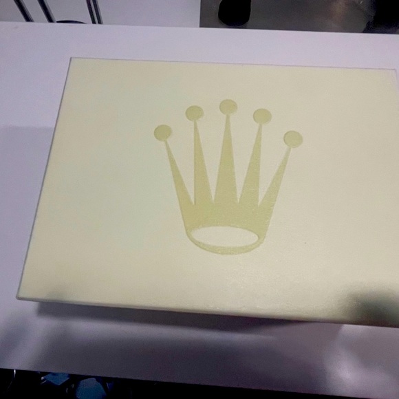 Rolex Case and Box - Picture 2 of 9